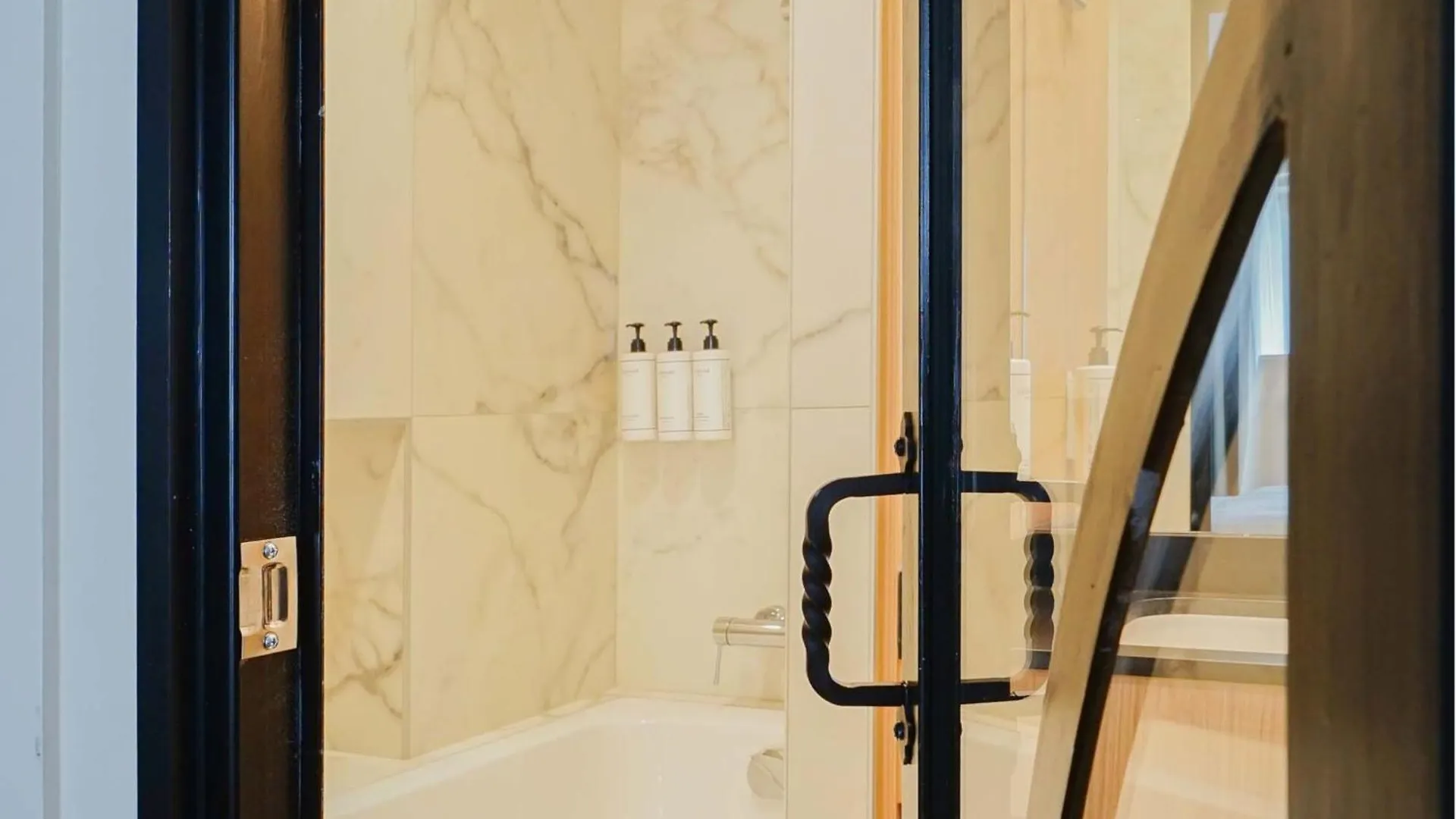 Merveil Luxury Suite - Eiffel Tower Terrasse Paris 0*,